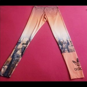 ISO ADIDAS LEGGINGS S/M